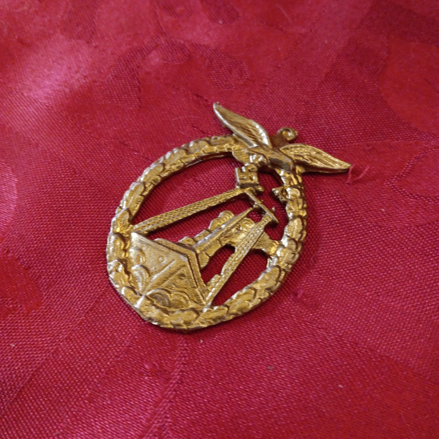 Lead WWII Natzi Eagle Swastika Pendant Badge