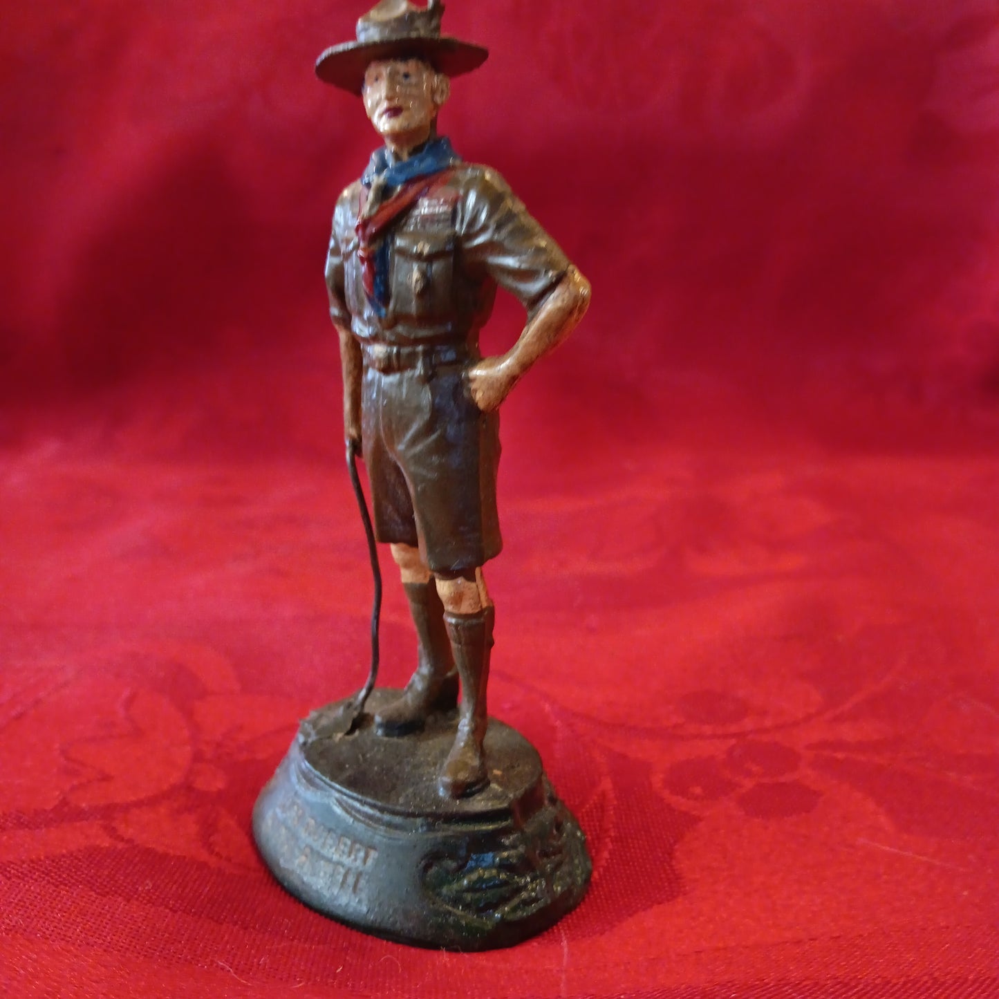 Lead Lord Robert Baden-Powell with whip