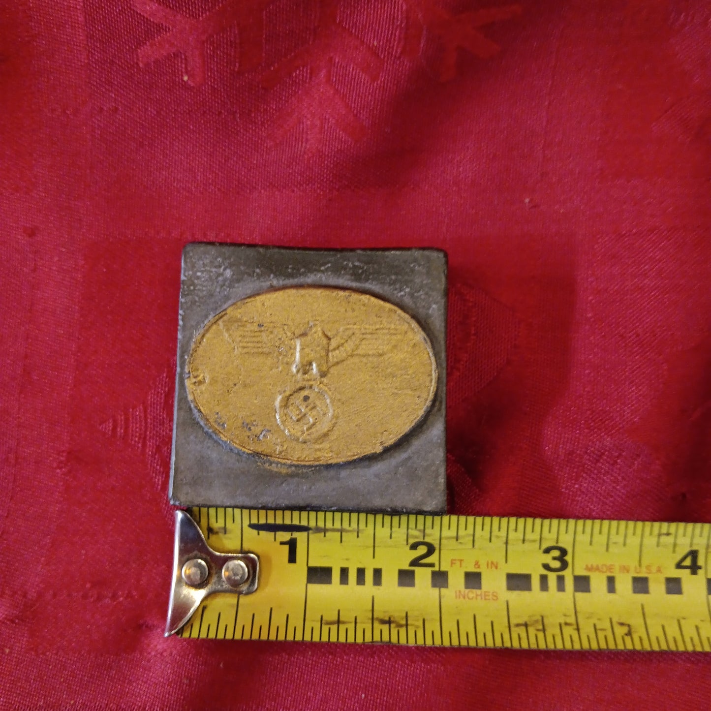 Lead WWII Natzi Eagle Swastika Symbol