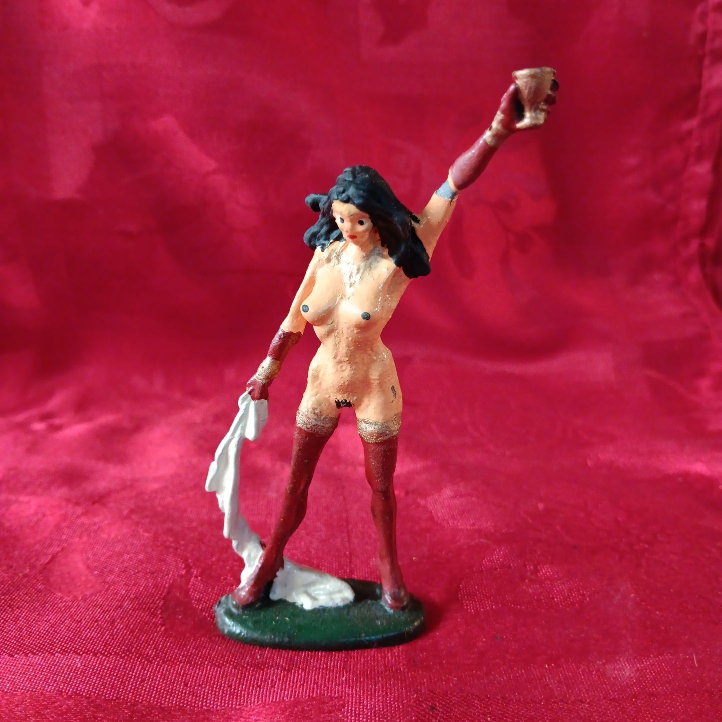 Lead Erotic Woman Naked Warrior - Black Hair