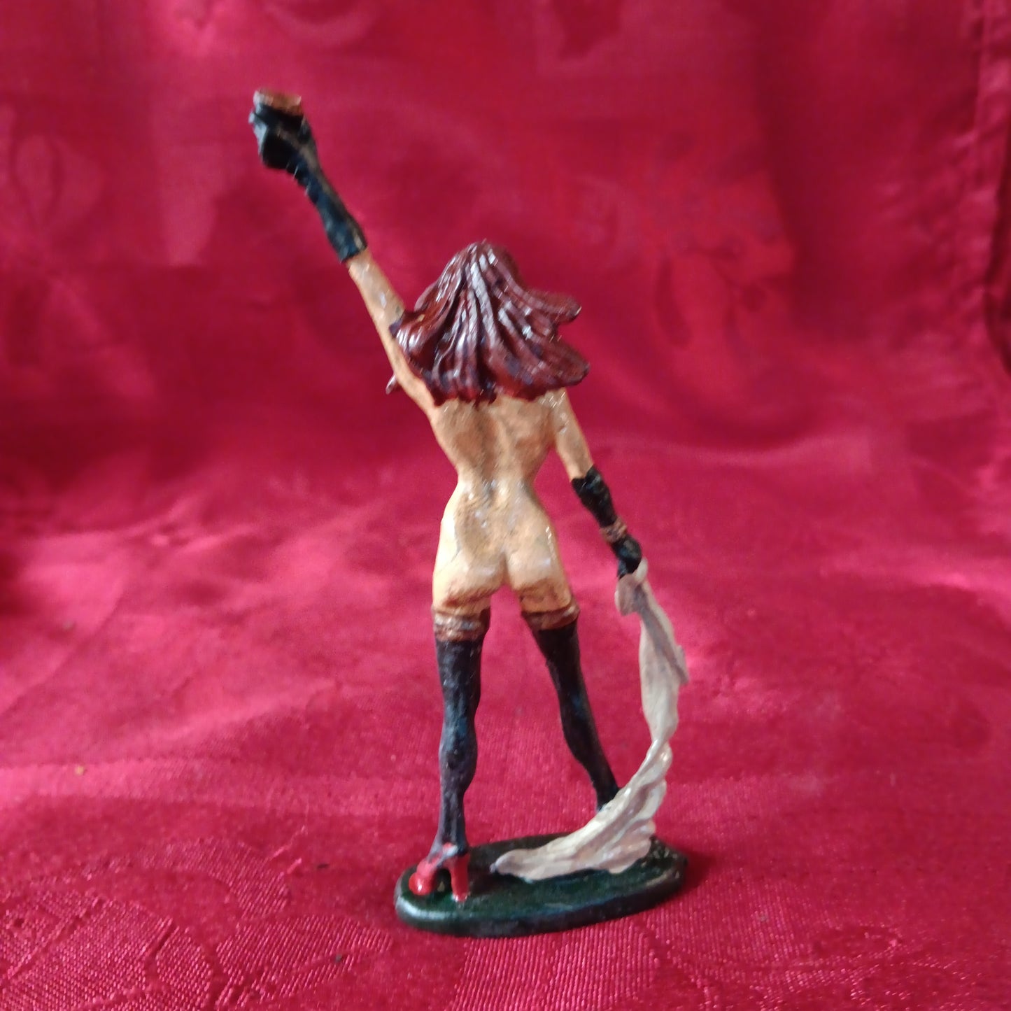 Lead Erotic Woman Naked Warrior - Red Hair