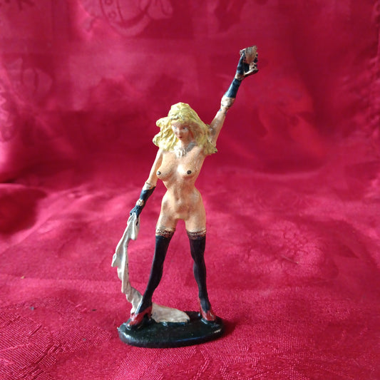 Lead Erotic Woman Naked Warrior - Blonde Hair