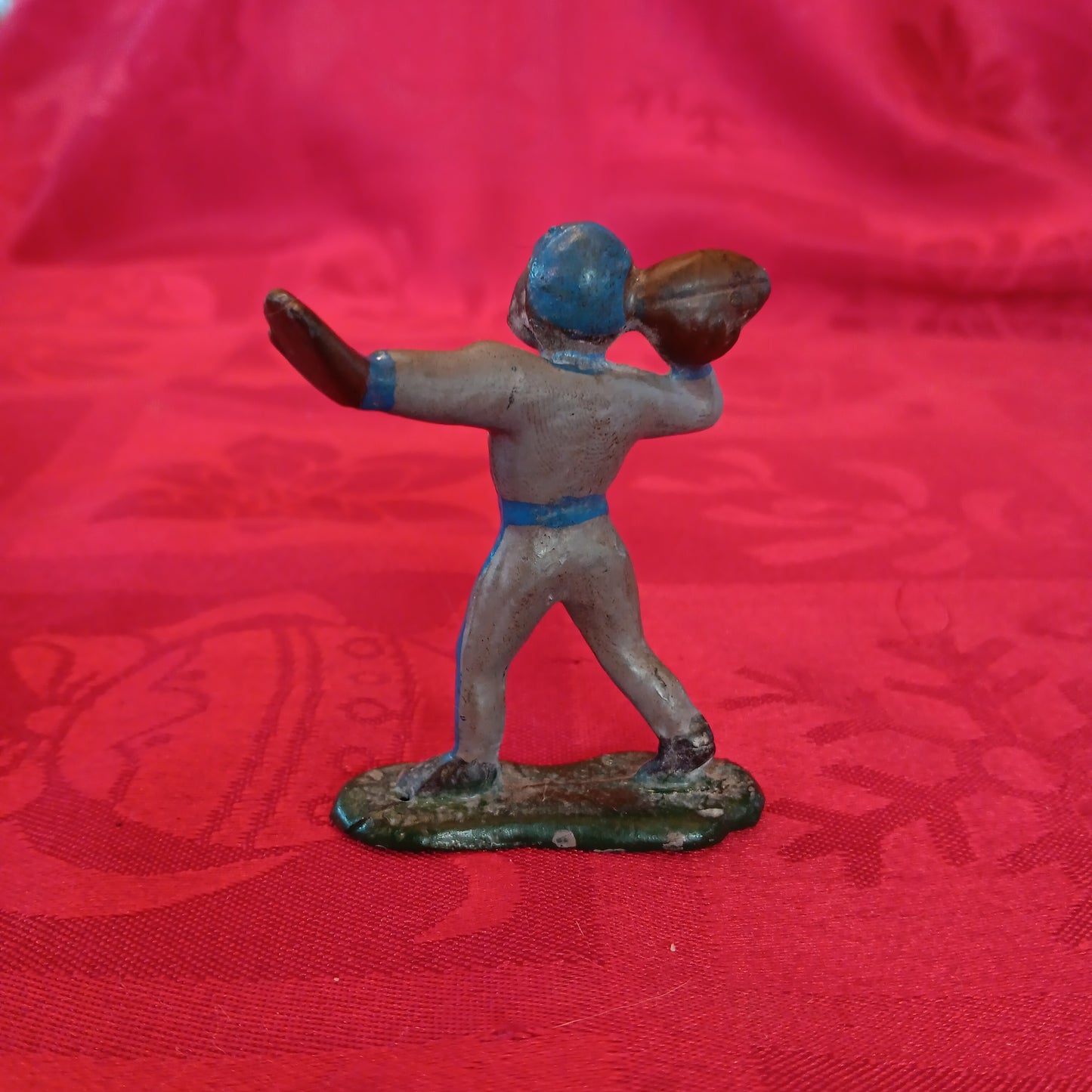 Lead Black Americana Md Blue Football Player Throwing Ball