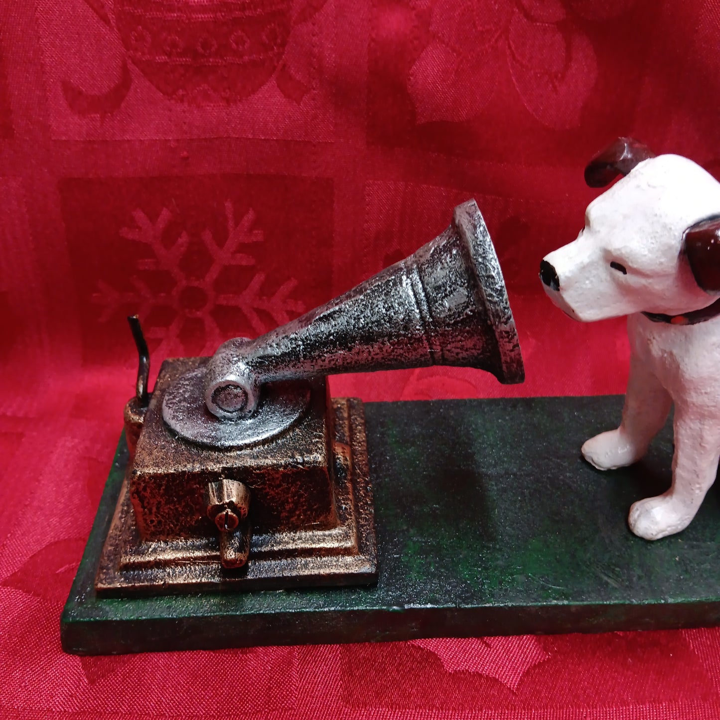 NIPPER DOG Cast Iron Figurine - RCA Nipper Dog w/ Gramophone Victor