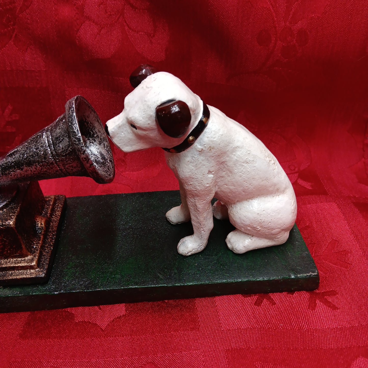 NIPPER DOG Cast Iron Figurine - RCA Nipper Dog w/ Gramophone Victor