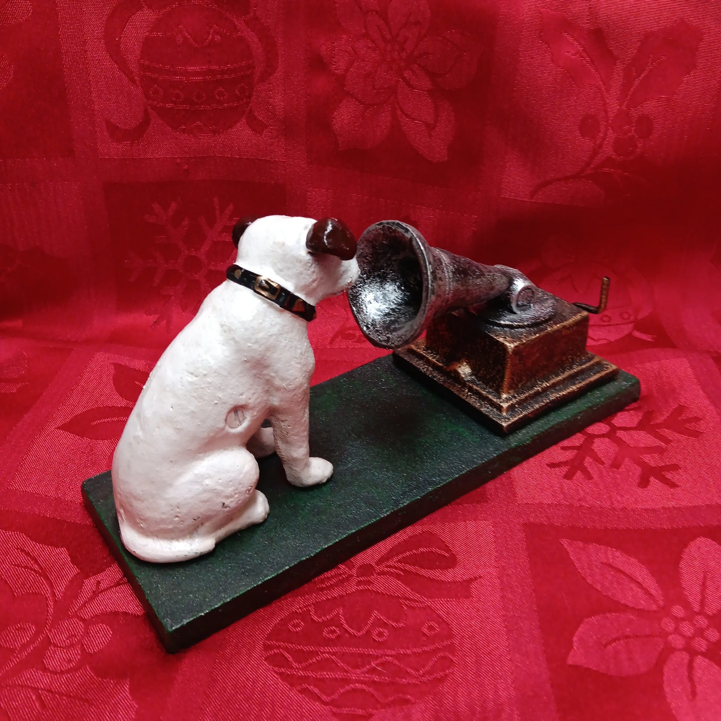 NIPPER DOG Cast Iron Figurine - RCA Nipper Dog w/ Gramophone Victor