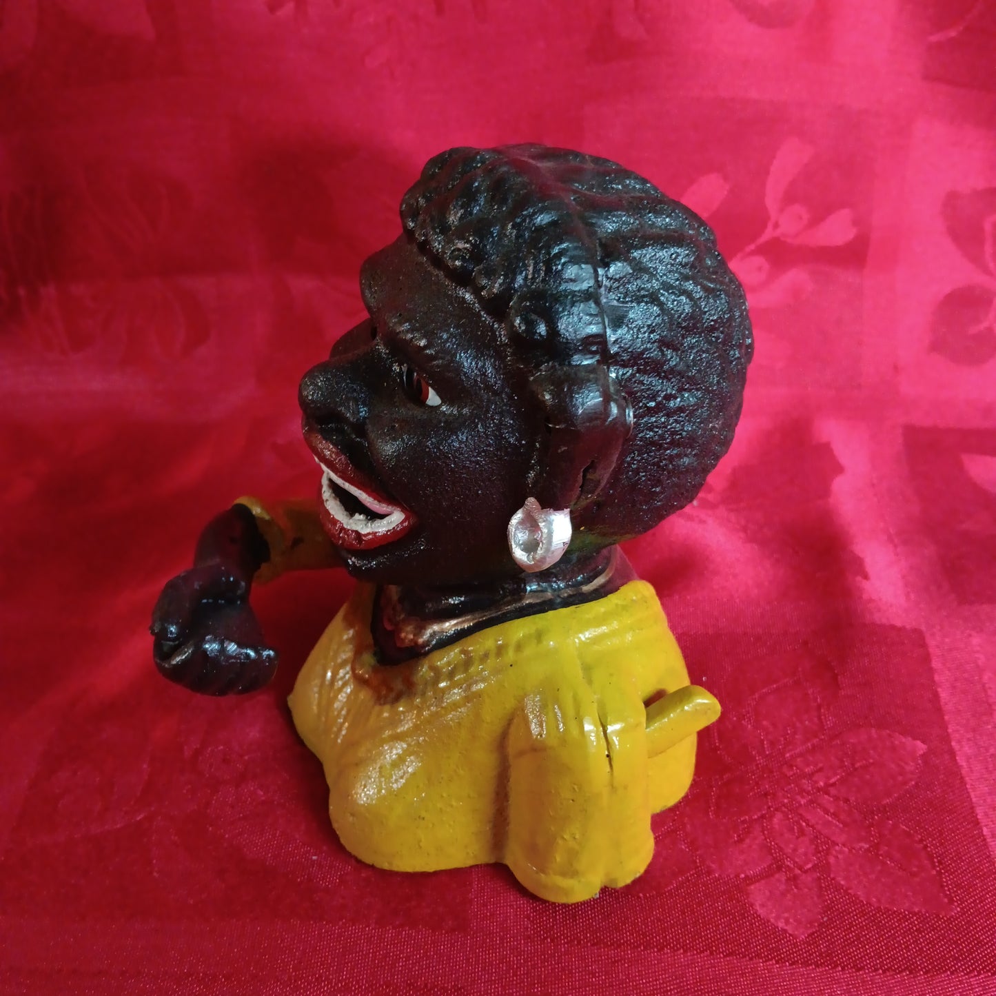 Cast Iron Mechanical Bank - Small Dinah