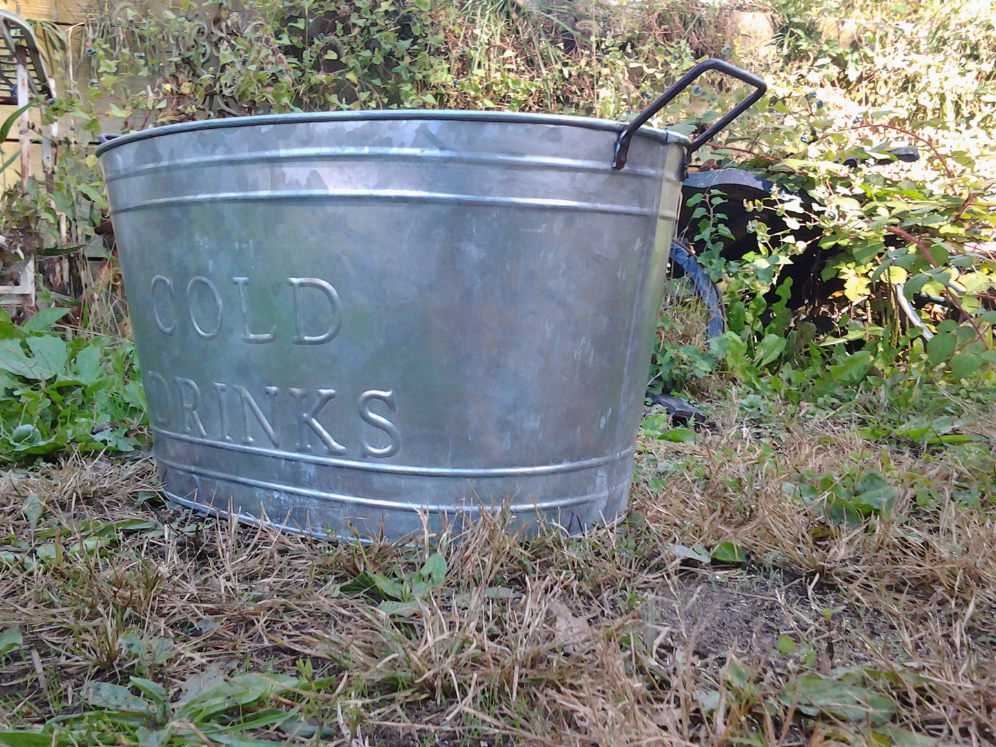 Metal Tin - Cold Drink Bucket