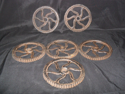 Cast Iron - Gears Twirl Shape