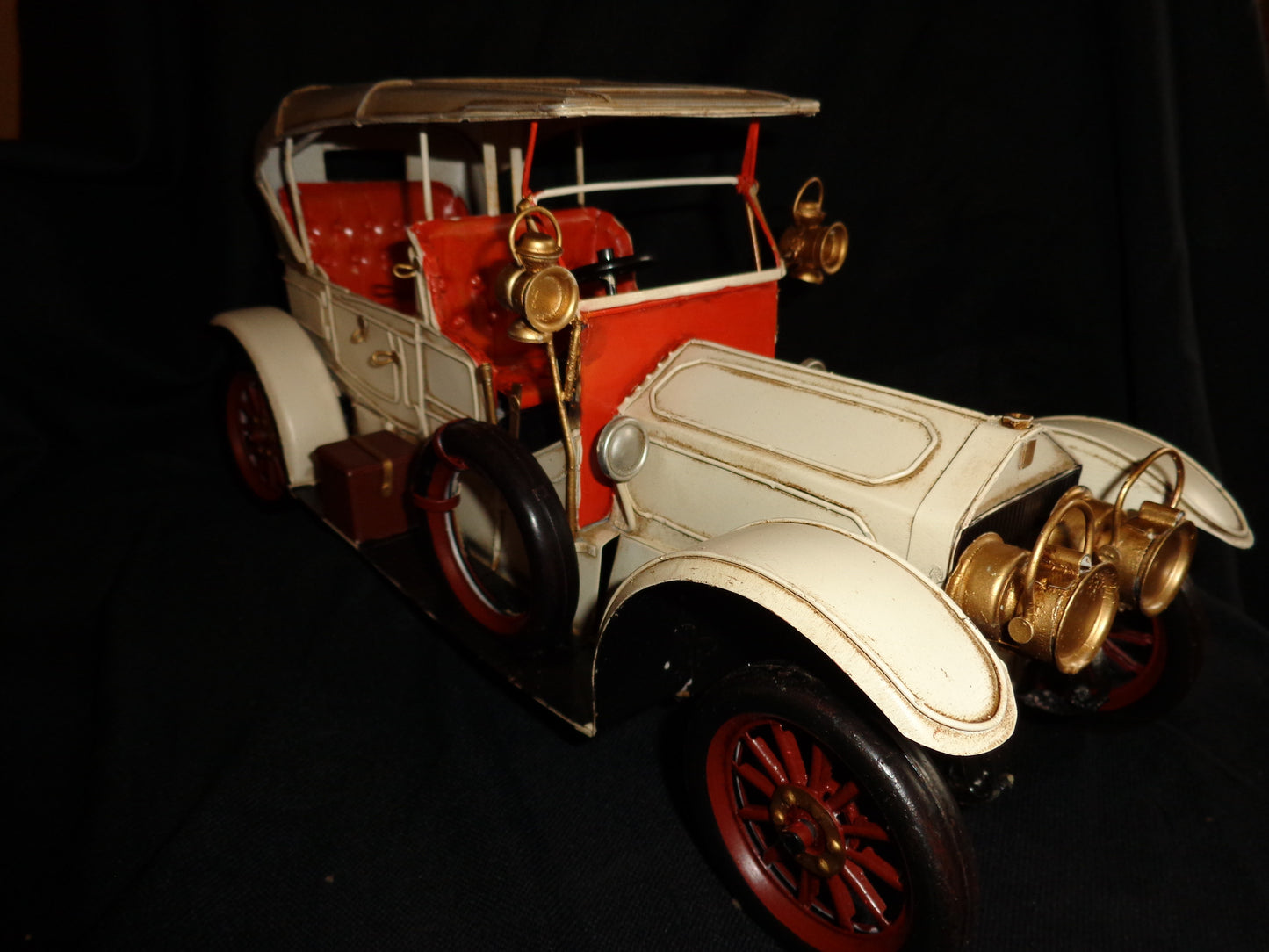 Vintage Toys - Ford Model T Touring Car Hard Top