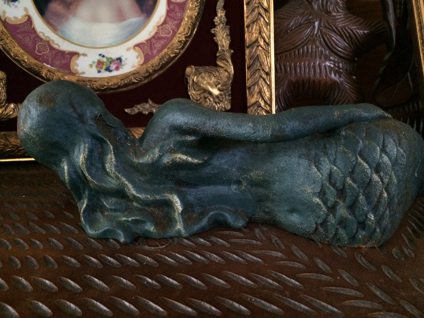 Cast Iron Mermaid - Laying Side Way